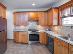 11 Summit Street, Eastchester NY 10709