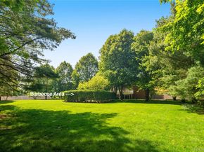 20 Whippoorwill Road E 2J, Armonk NY 10504