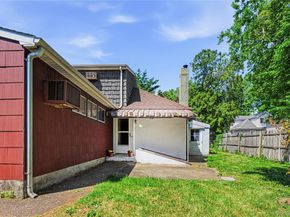 28 Cross Street, Locust Valley NY 11560