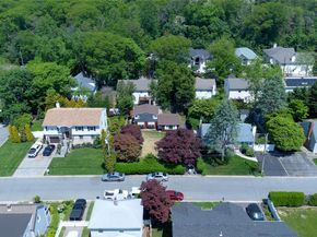 28 Cross Street, Locust Valley NY 11560