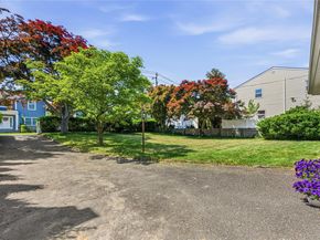 28 Cross Street, Locust Valley NY 11560