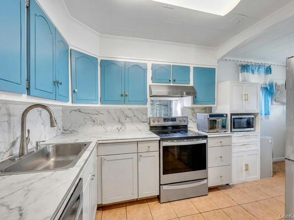 431 Argyle Road, East Meadow NY 11554