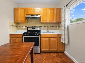 86-16 120th Street, Richmond Hill NY 11418