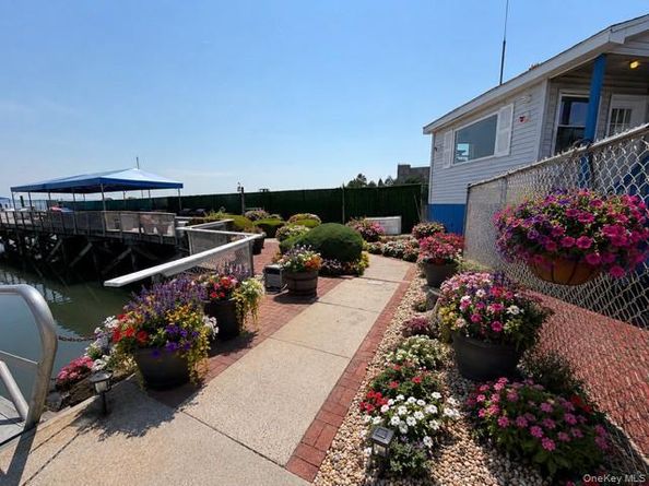 148 City Island Avenue D45, Bronx NY 10464