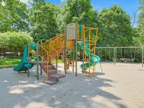 15 Bryant Crescent 2G, White Plains NY 10605
