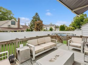 8 Cedarlawn Boulevard, Valley Stream NY 11580