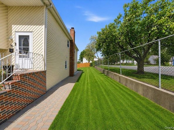 380 Sheridan Street, Westbury NY 11590