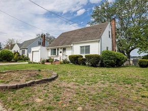2687 Fox Road, Baldwin NY 11510