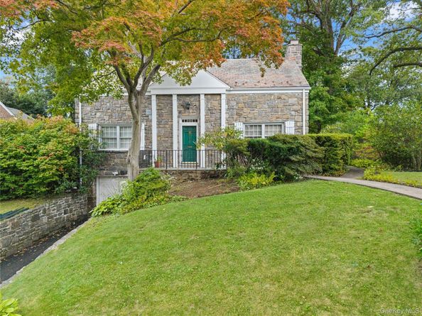 24 (aka 28) Ritchie Drive, Yonkers NY 10705