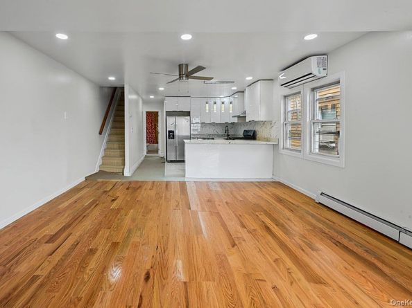 5433 44th Street, Maspeth NY 11378