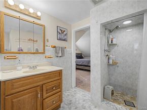 465 Washington Place, Mineola NY 11501