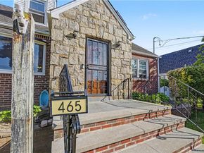 465 Washington Place, Mineola NY 11501