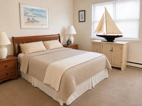26 harbor Road N, Amityville NY 11701
