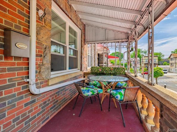 52-37 39th Avenue, Sunnyside NY 11104