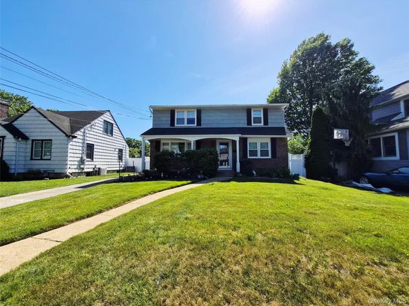 1920 Clemons Street, Bellmore NY 11710