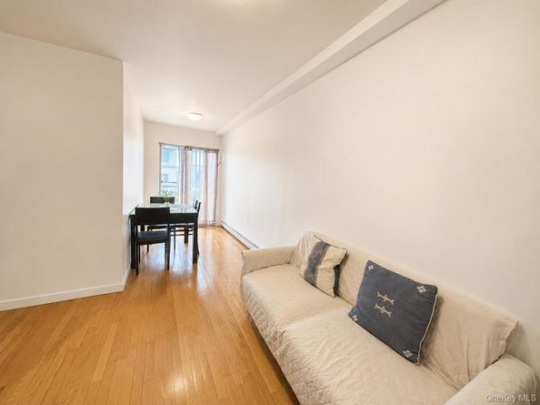 104-64 39th Avenue 4A, Corona NY 11368