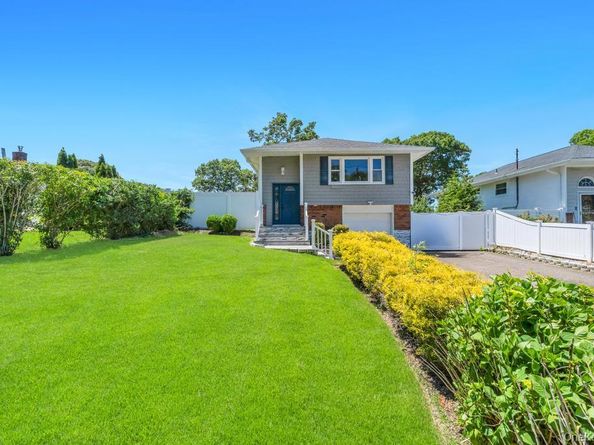 220 Adirondack Drive, Selden NY 11784