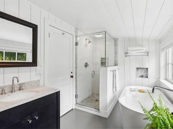 7 Grand Avenue, Shelter Island NY 11964