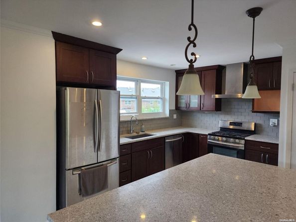 239-19 66th Avenue, Little Neck NY 11362