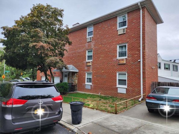 239-19 66th Avenue, Little Neck NY 11362
