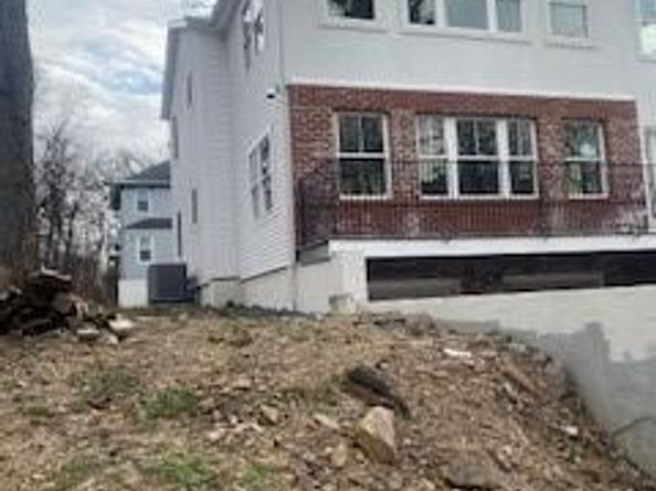 320 E 4th Street, Mount Vernon NY 10553