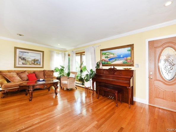 855 Preston Road, East Meadow NY 11554