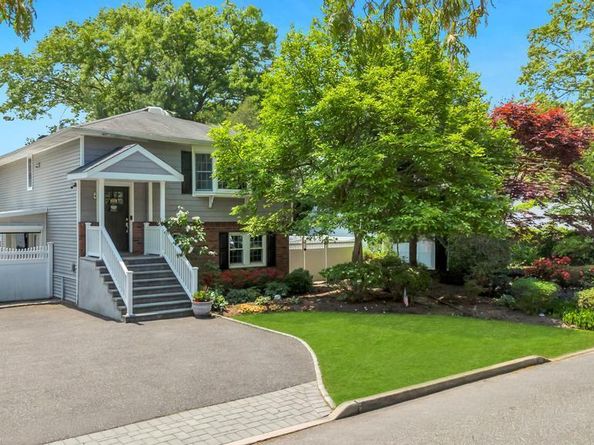 4 Florence Street, Nesconset NY 11767