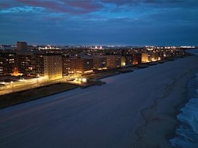 25 Neptune Boulevard 4H, Long Beach NY 11561