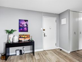 25 Neptune Boulevard 4H, Long Beach NY 11561