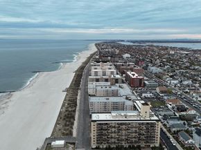 25 Neptune Boulevard 4H, Long Beach NY 11561