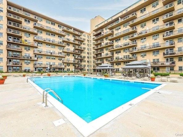 25 Neptune Boulevard 4H, Long Beach NY 11561