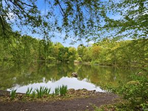 6 Inwood Place, New Rochelle NY 10801