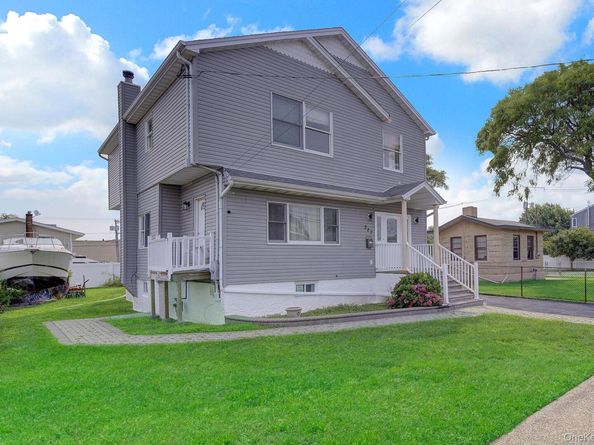 587 Miller Avenue, Freeport NY 11520