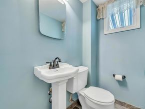 100 E Melrose Street, Valley Stream NY 11580
