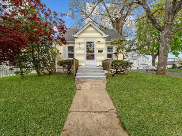 21 Voshage Street, North Baldwin NY 11510
