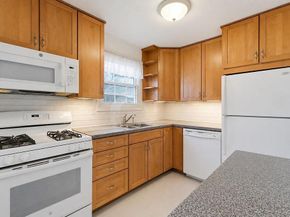 3609 N Wilshire Lane 3609 F, Oakdale NY 11769