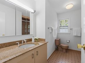 25 Sherwood Drive, Larchmont NY 10538