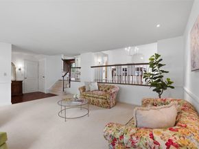25 Sherwood Drive, Larchmont NY 10538
