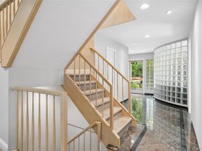 42 Country Club Drive 42, Jericho NY 11753