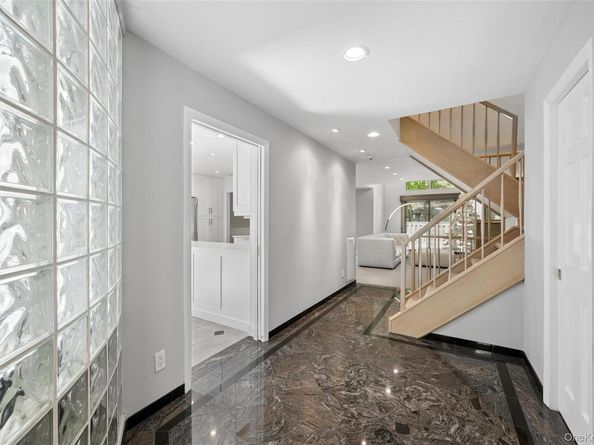 42 Country Club Drive 42, Jericho NY 11753
