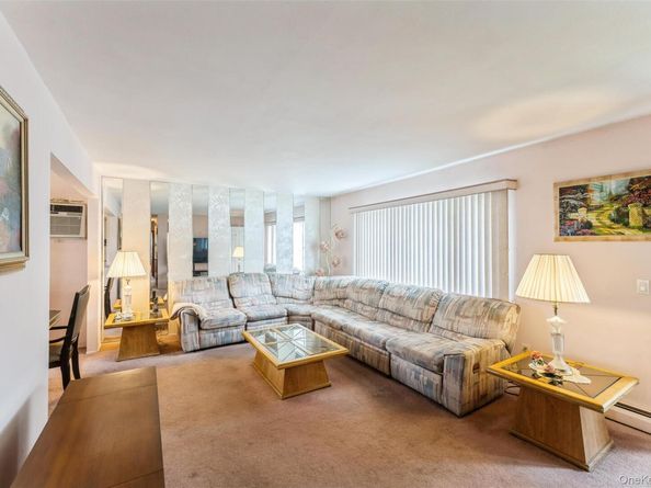 2 2nd Avenue, Farmingdale NY 11735