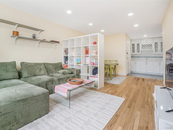 133 Beach 120th Street 3A, Rockaway Park NY 11694
