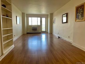 39-65 52nd Street 7E, Woodside NY 11377