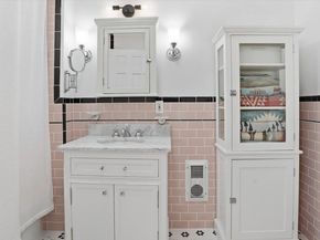 18 Beaver Lane W, Westhampton NY 11977