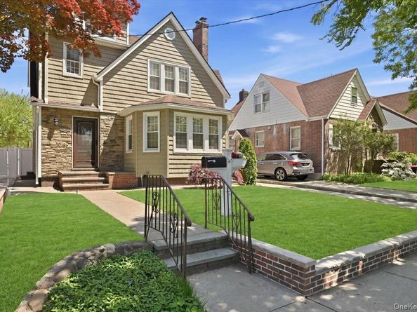 38-11 205th Street, Bayside NY 11361