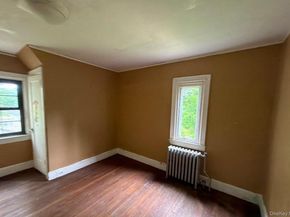 53 Robinson Avenue, Glen Cove NY 11542