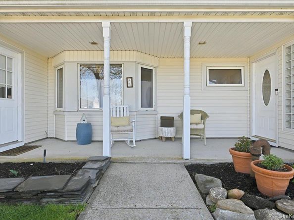45 Horn Lane, Levittown NY 11756
