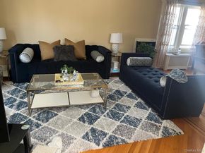 89 Carstairs Road, Valley Stream NY 11581