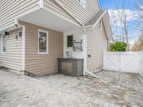 38 Hawthorne Road, Rocky Point NY 11778