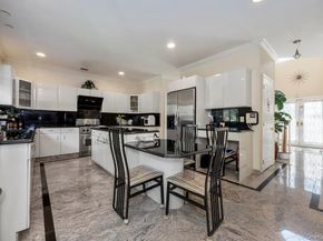 21 Central Court, Carle Place NY 11514